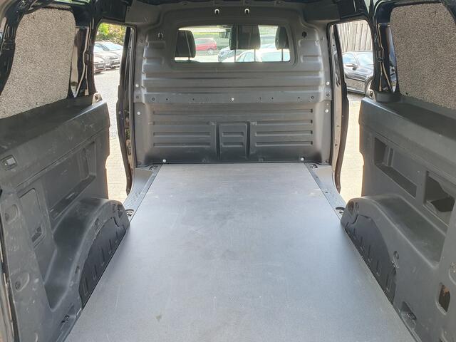 Volkswagen ID. Buzz Cargo Trekhaak 77 kWh 2 X Schuifdeur