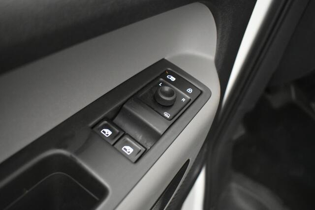 Volkswagen ID. Buzz Cargo Economy Business 79 kWh 100% SOH 286PK El-Trekh Adpt-Cruise Cam-PDC Carplay