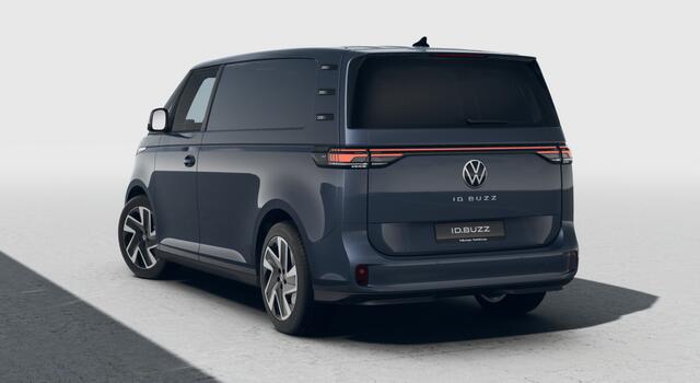 Volkswagen ID. Buzz Cargo Anniversary Edition 286pk 79 kWh > Gelimiteerde editie; netto prijs excl. BTW en kosten rijklaarmaken < | Climatronic | Trekhaak | ACC |
