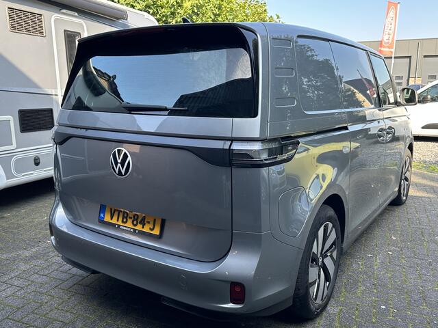 Volkswagen ID. Buzz Cargo Navi Cruise Camera . 3 zits . 77 kwh 204 pk wegen belasting 51 per kwartaal . mooie complete bus .