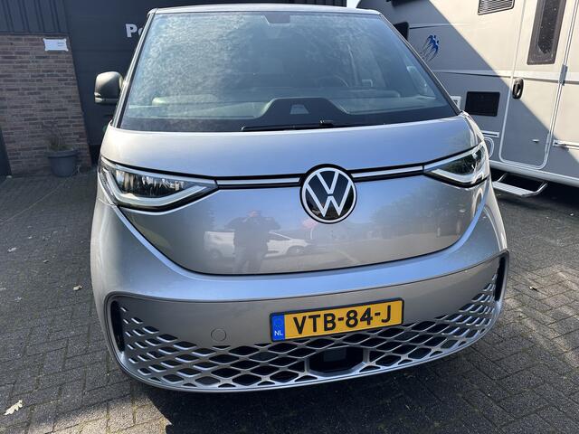 Volkswagen ID. Buzz Cargo Navi Cruise Camera . 3 zits . 77 kwh 204 pk wegen belasting 51 per kwartaal . mooie complete bus .