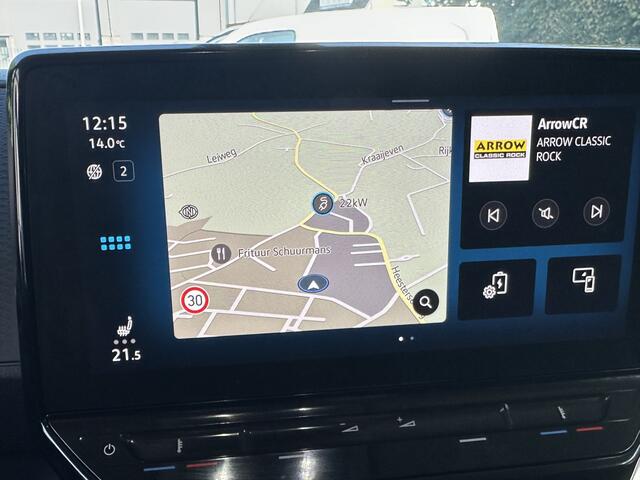 Volkswagen ID. Buzz Cargo Navi Cruise Camera . 3 zits . 77 kwh 204 pk wegen belasting 51 per kwartaal . mooie complete bus .