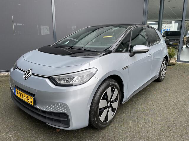 Volkswagen ID.3 Pro Advantage 58 kWh //NIEUW/ Subsidie regeling nog tot 31-12-2024 Clim. control - Cruise control - Parks.v+a - stuur en v.stoelen vw - Park Assist - Tel/Connect/radio - MFL stuurwiel - ramen E-VZ - Spiegels E-V+V