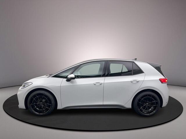 Volkswagen ID.3 Pro Business 204pk Automaat Adaptive cruise control, Stuurwiel verwarmd, Achteruitrijcamera, Navigatie, LED matrix koplampen, Stoelverwarming, Parkeersensoren