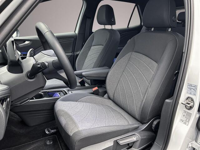 Volkswagen ID.3 Pro Business 204pk Automaat Adaptive cruise control, Stuurwiel verwarmd, Achteruitrijcamera, Navigatie, LED matrix koplampen, Stoelverwarming, Parkeersensoren