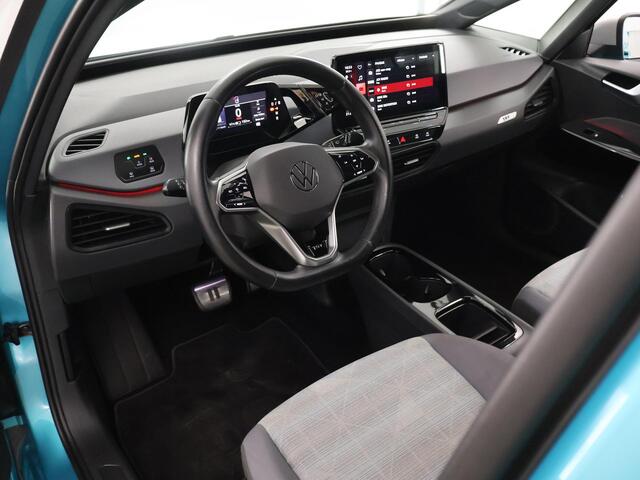 Volkswagen ID.3 First 58 kWh | Navigatie | Stoel/Stuurwielverwarming | Cruise Control Adaptief | Parkeersensoren |