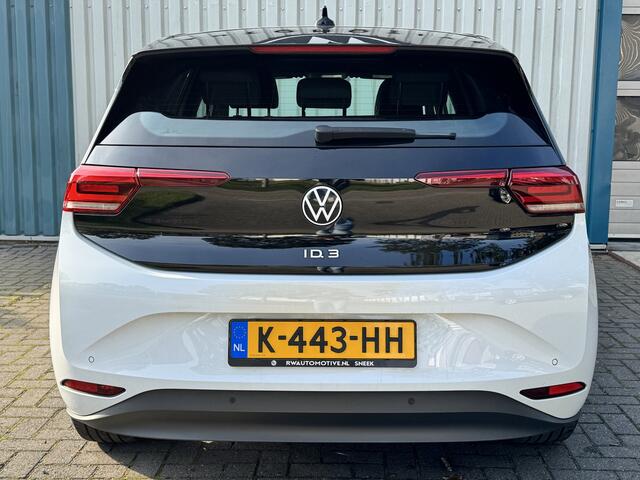 Volkswagen ID.3 Life 58 kWh BTW Auto / AppleCarplay / Stoel en stuurverw / NL Auto Z.G.O.H. ¤ 12.355 Ex BTW