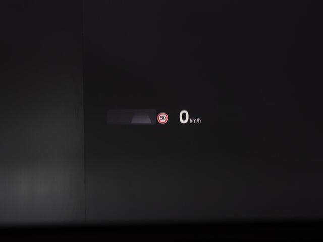 Volkswagen ID.3 First Max 58 kWh 204pk | Navigatie | Parkeersensoren | Keyless | Led Matrix | Camera | Electr.verstelbare voorstoelen