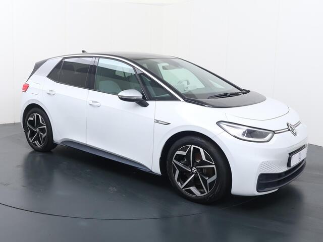 Volkswagen ID.3 First Plus 58 kWh | 204 PK | SoH 91% | Matrix LED koplampen | Verwarmde voorstoelen | | Adaptive cruise control |