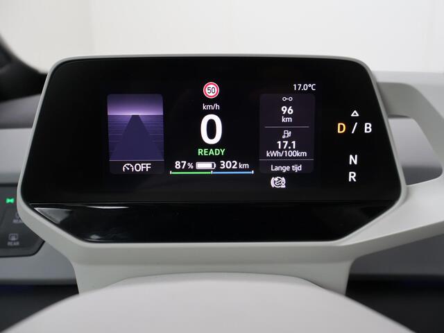 Volkswagen ID.3 First Plus 58 kWh | 204 PK | SoH 91% | Matrix LED koplampen | Verwarmde voorstoelen | | Adaptive cruise control |