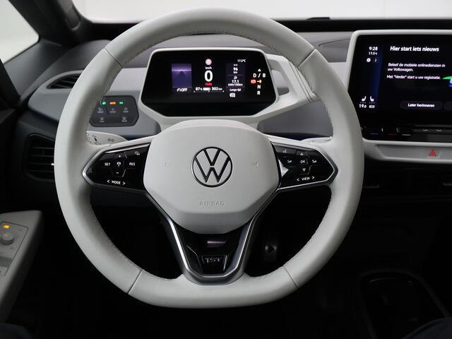 Volkswagen ID.3 First Plus 58 kWh | 204 PK | SoH 91% | Matrix LED koplampen | Verwarmde voorstoelen | | Adaptive cruise control |