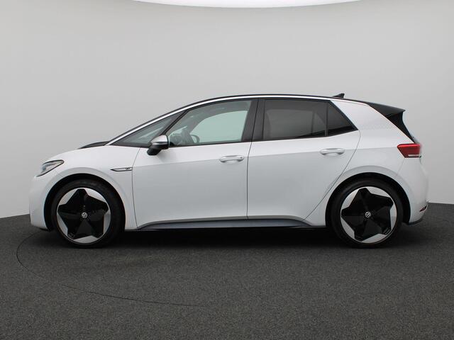 Volkswagen ID.3 First Max 58 kWh 204PK Aut. Panoramadak, 95% SOH, Adaptieve Cruise Controle, Keyless, Achteruitrijcamera, Side Assist, Head-Up Display, Ergo Comfort stoel, Stoel-Stuurverwarming, 20" LM Velgen
