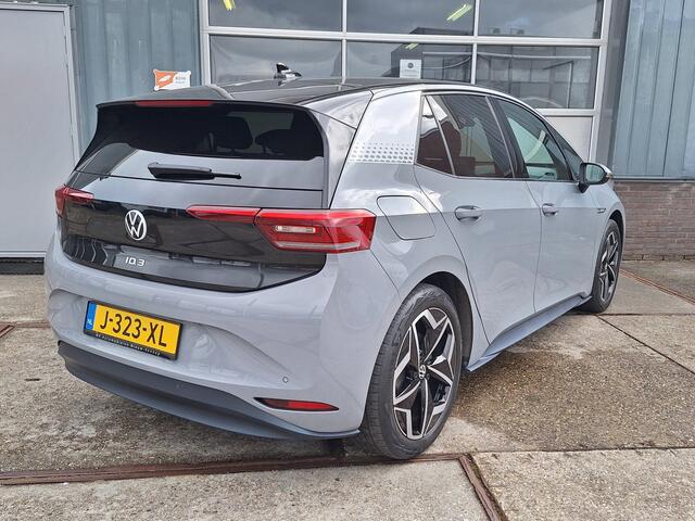 Volkswagen ID.3 First Edition Plus 58 kWh, Camera, Navi, 19"Lm velgen 1 Eigenaar!