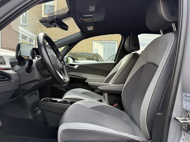 Volkswagen ID.3 First Plus 58 kWh Camera, Trekhaak, 19''Lmv, Matrix Led