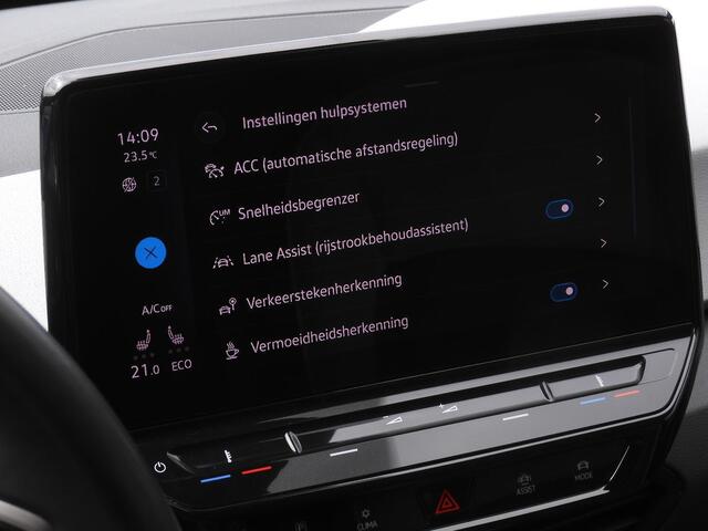 Volkswagen ID.3 1ST PLUS 58kWh/ CAMERA/ KEYLESS/ MATRIX LED