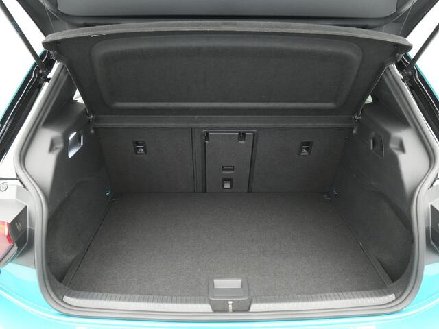 Volkswagen ID.3 First Max 58 kWh 204pk Panorama Navigatie Camera Acc Stoelverwarming 301