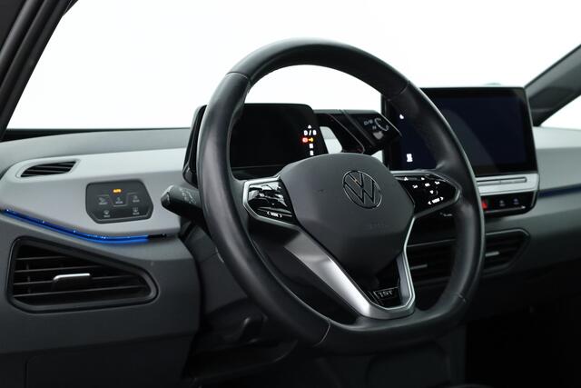 Volkswagen ID.3 First 58 kWh | IQ Light | ACC | Keyless | Stoel- Stuurverw. | 19'' | Trekhaak