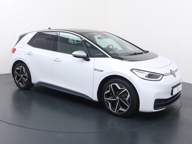 Volkswagen ID.3 First Plus 58 kWh | 204 PK | SoH 90% | Trekhaak afneembaar | Matrix LED koplampen | Apple Carplay/Android Auto | Leder |