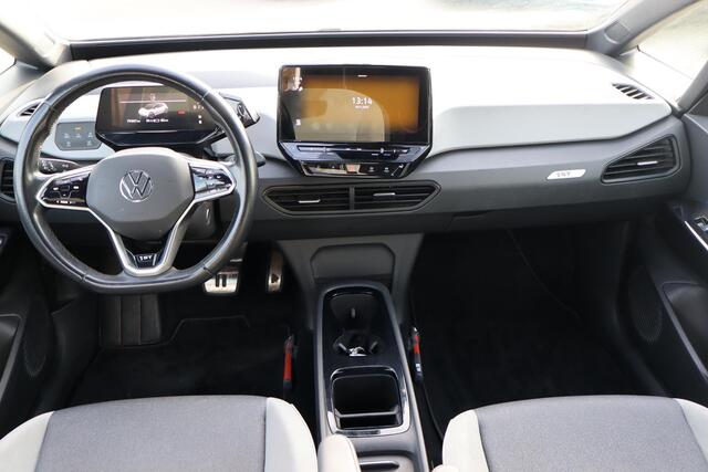 Volkswagen ID.3 First Plus 58 kWh (BTW Auto), 92,3% SOH, Climate control, Camera, Trekhaak, Adaptieve cruise control, BTW Auto