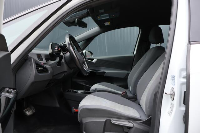 Volkswagen ID.3 First 58 kWh | Origineel NL | PDC | ACC | Navigatie | Stuur- en stoelverwarming |