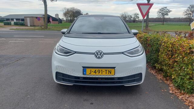 Volkswagen ID.3 First Plus 58 kWh CLIMA/NAVI/TREKHAAK BJ 2020