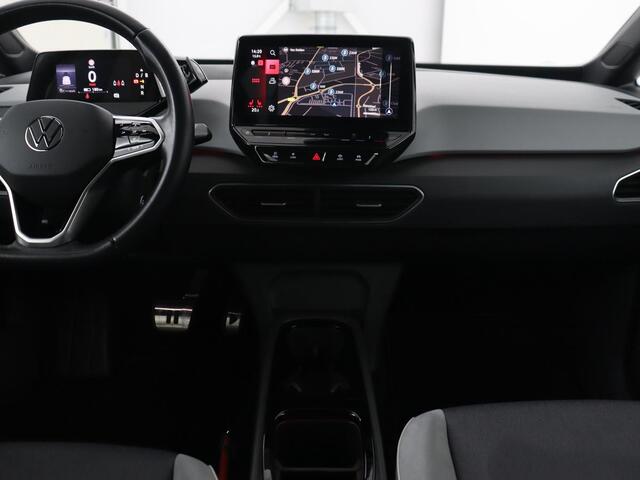 Volkswagen ID.3 Business 58 kWh | Stoel & stuurverwarming | Camera | Carplay | Adaptive cruise | Matrix LED | Navigatie | Climate control | Parkeerhulp | Bluetooth