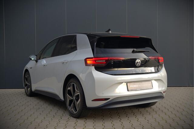 Volkswagen ID.3 First Plus 58 kWh | Stoelverwarming | Stuurverwarming | Camera | Adaptive Cruise Control | Navigatie | Standkachel | Keyless | Parkeersensoren | LED | Apple Carplay | BTW |