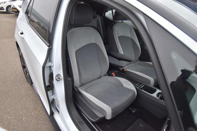Volkswagen ID.3 First Plus 58 kWh , TREKHAAK , A UITRIJ CAM , CLIMATR , CR CONTR , PDC V+A ,