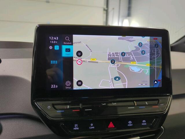 Volkswagen ID.3 Pro 58 kWh Panoramadak Navigatie Apple Carplay/Android Auto Parkeersensoren Adaptive Cruise Control Full LED Matrix Climate Control