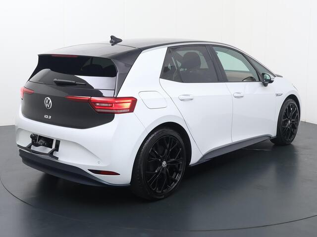 Volkswagen ID.3 First Plus 58 kWh | 204 PK | Automaat | SoH 91% | Stoelverwarming | Afneembare trekhaak | LED Matrix | 20'' LM velgen |