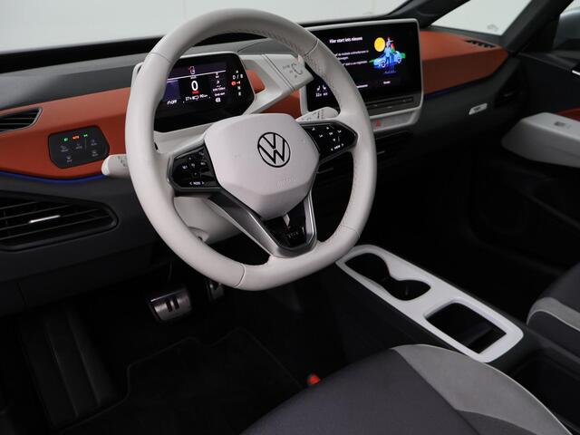 Volkswagen ID.3 First Plus 58 kWh | 204 PK | Automaat | SoH 91% | Stoelverwarming | Afneembare trekhaak | LED Matrix | 20'' LM velgen |