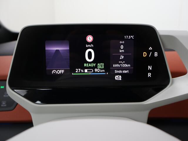 Volkswagen ID.3 First Plus 58 kWh | 204 PK | Automaat | SoH 91% | Stoelverwarming | Afneembare trekhaak | LED Matrix | 20'' LM velgen |