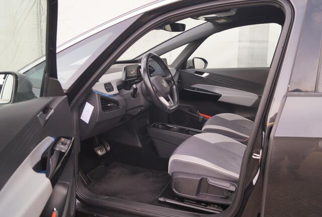 Volkswagen ID.3 First Plus 58kWh -NAVI-ECC-ACC-CAM-TREKHAAK-