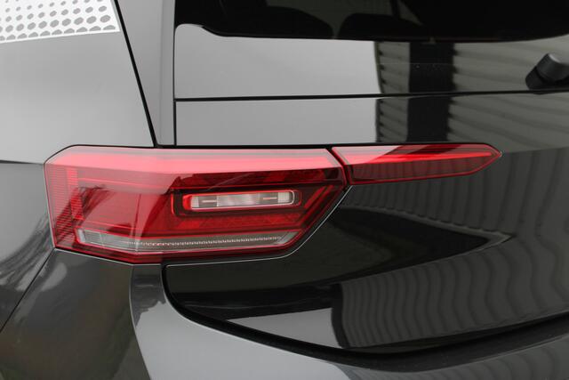 Volkswagen ID.3 First Plus 58 kWh | Incl. 12 maanden garantie | Adaptieve cruise control | Climate control | Stoel/stuurverwarming | Parkeercamera | Apple carplay/Android auto | Interieur voorverwarming |