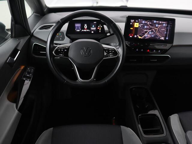 Volkswagen ID.3 Business 58 kWh | Trekhaak | Stoel & stuurverwarming | Matrix LED | Carplay | Camera | Adaptive cruise | Keyless | Navigatie | Parkeerhulp | Bluetooth