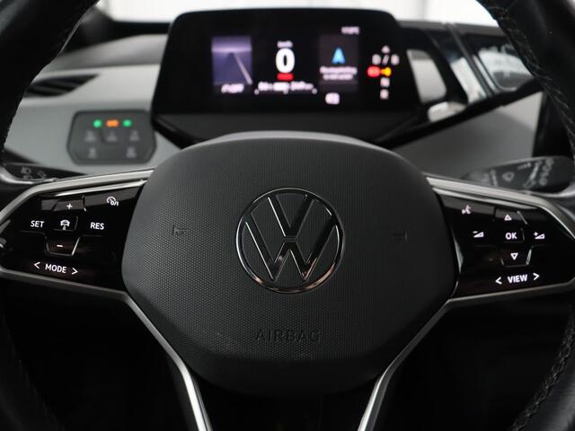 Volkswagen ID.3 Business 58 kWh | Trekhaak | Stoel & stuurverwarming | Matrix LED | Carplay | Camera | Adaptive cruise | Keyless | Navigatie | Parkeerhulp | Bluetooth