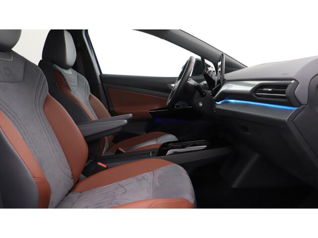 Volkswagen ID.4 First 77 kWh 204pk Navigatie Trekhaak