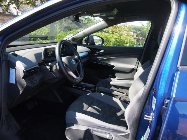 Volkswagen ID.4 Life 77 kWh | Apple Carplay | Cruise Control | Sfeerverlichting | Trekhaak | Parkeersensoren |