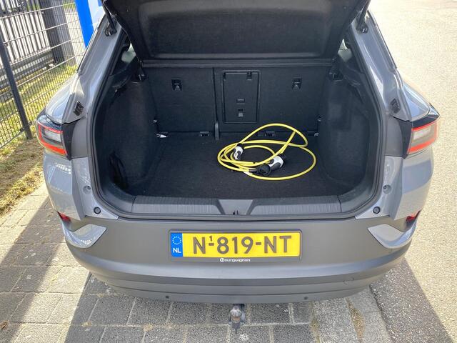 Volkswagen ID.4 Pro 77 kWh (WLTP 528km) met o.a. trekhaak, navigatie, LED, 19", allseason, etc.