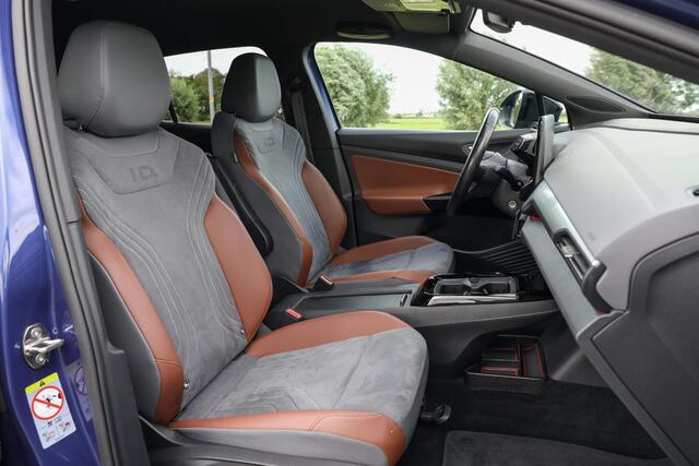 Volkswagen ID.4 First 77 kWh ? LED ? Camera ? CarPlay