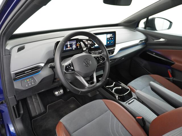 Volkswagen ID.4 First 77kWh Trekhaak Adap.Cruise Camera Pdc Android Auto Apple Carplay Stoelverwarming Navi Ecc Mirrorlink Privacy Glas Lmv Keyless DAB Origineel Nederlandse Auto 1.000KG Trekgewicht