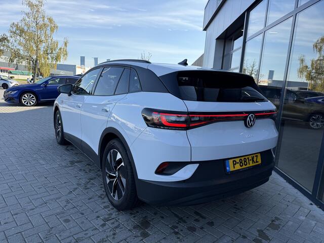 Volkswagen ID.4 Life 77 kWh 204 Pk Automaat | Adaptive Cruise | Climate Control | Stoelverwarming | Parkeersensoren | Navigatie | Carplay | 80.639 Km!!
