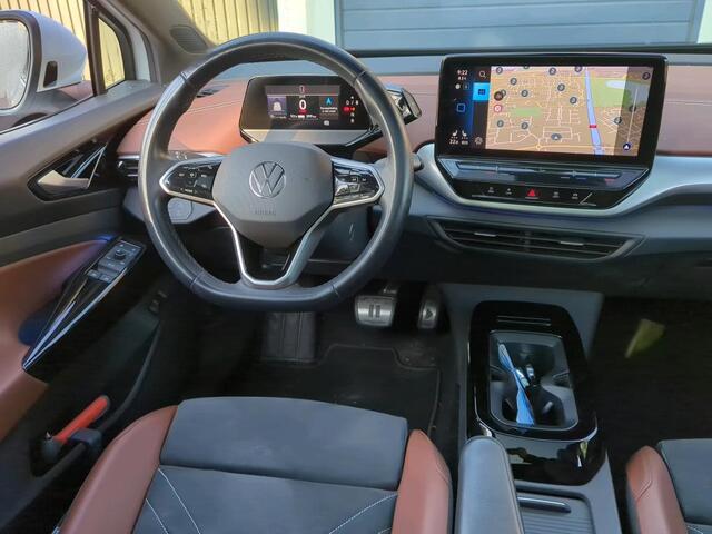Volkswagen ID.4 Tech 77 kWh / Warmte pomp / Memory seat / Navigatie / 360 Camera / Pano / Lichtmetaal 19 inch /