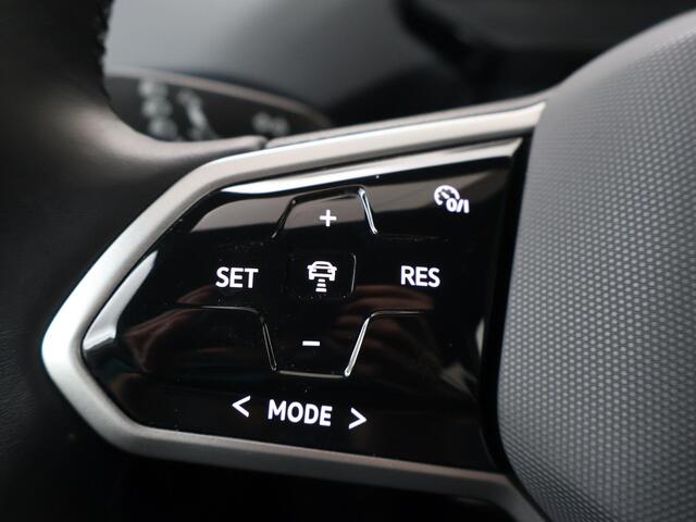 Volkswagen ID.4 Pro 77 kWh | 204 PK | Soh 91% | Matrix LED koplampen | Stoel verwarming | Achteruitrijcamera | 20"LM velgen |