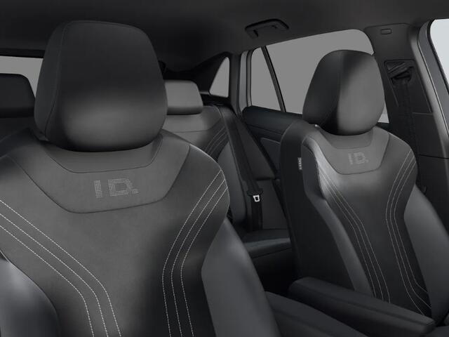 Volkswagen ID.4 Limited Edition 52 kWh accu 170 PK · Achteruitrijcamera · Draadloze telefoonlader · Sfeerverlichting · Stuurwiel verwarmd ·