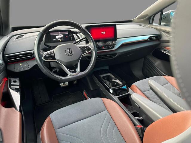 Volkswagen ID.4 Max 77 kWh | Trekhaak elektrisch uitklapbaar | Stoelverwarming | Adaptive cruise control | Panoramadak | Camera