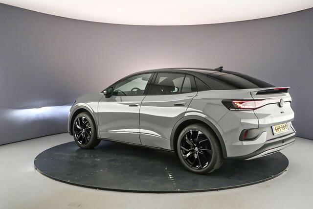 Volkswagen ID.5 Pro Business 286pk Automaat Black Edition, Trekhaak, Adaptive cruise control, Elektrische achterklep, LED matrix koplampen, Navigatie, Stuurwiel verwarmd, Achteruitrijcamera