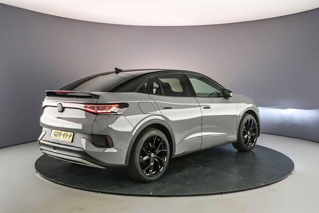 Volkswagen ID.5 Pro Business 286pk Automaat Black Edition, Trekhaak, Adaptive cruise control, Elektrische achterklep, LED matrix koplampen, Navigatie, Stuurwiel verwarmd, Achteruitrijcamera