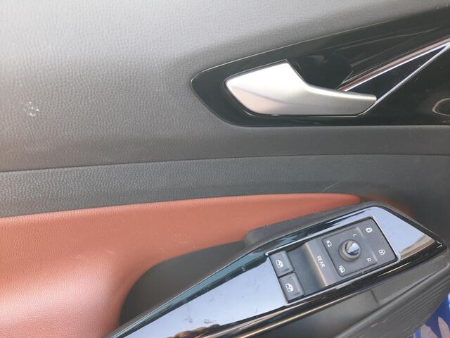 Volkswagen ID.5 Pro 77 kWh | Multimedia pakket | Comfortpakket | 19" velgen |