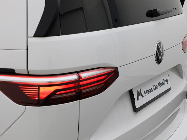 Volkswagen MULTIVAN 1.4 eHybrid 218pk DSG L1H1 Style · Panoramadak · Trekhaak · Camera · Apple/Android Car Play · Dodehoeksensor · Stoelverwarming ·